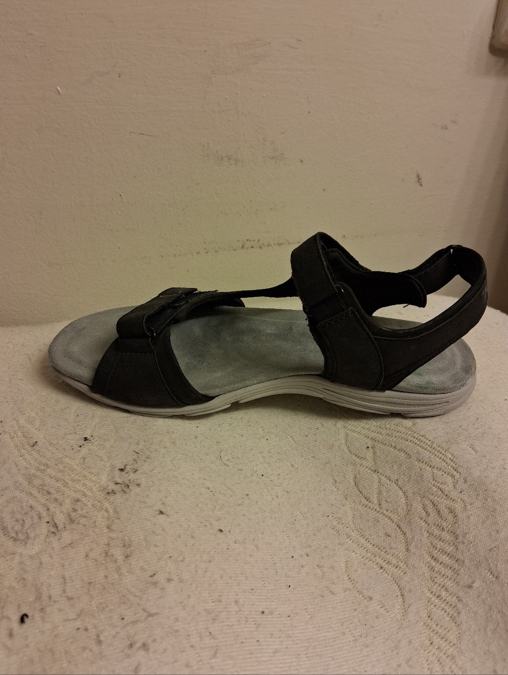 Womens Easy Spirit Black Strappy Comfort Sandals Size 6 M - Picture 9 of 16